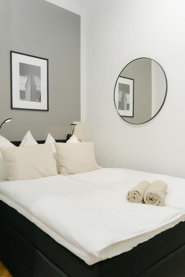 Cozy Apt Perfect For 4-6 Tv Metro Self-Checkin Wien Ngoại thất bức ảnh