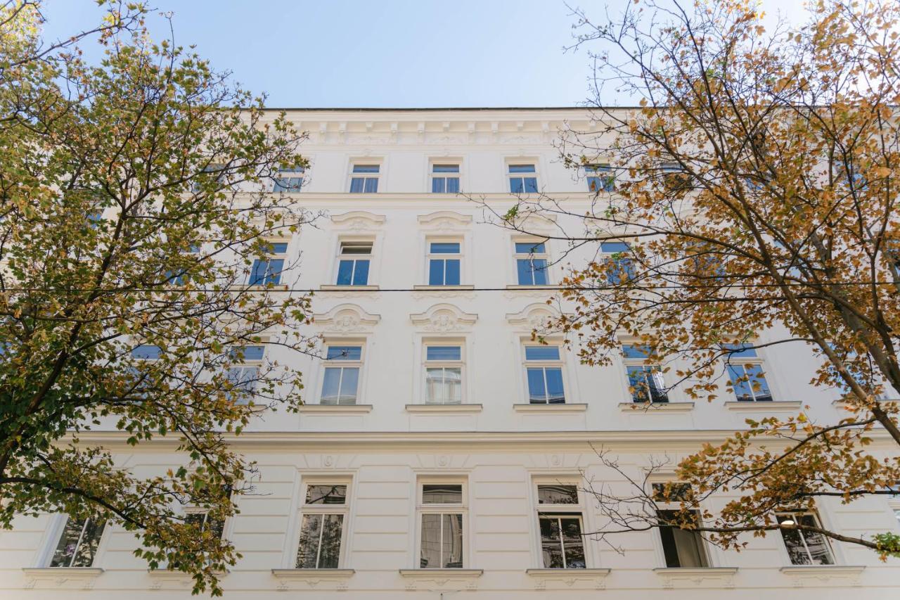 Cozy Apt Perfect For 4-6 Tv Metro Self-Checkin Wien Ngoại thất bức ảnh