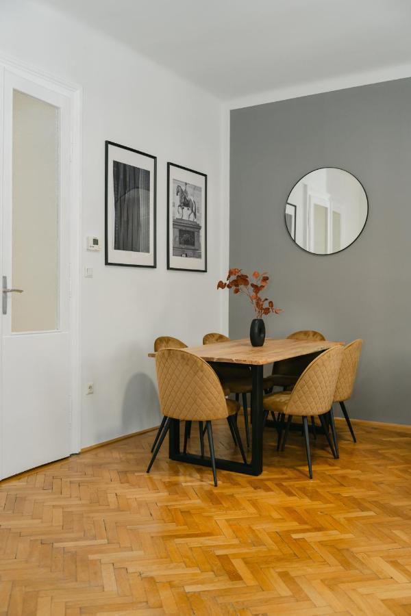 Cozy Apt Perfect For 4-6 Tv Metro Self-Checkin Wien Ngoại thất bức ảnh