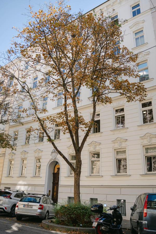 Cozy Apt Perfect For 4-6 Tv Metro Self-Checkin Wien Ngoại thất bức ảnh