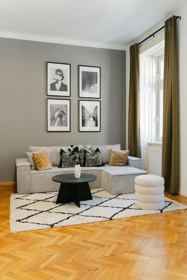 Cozy Apt Perfect For 4-6 Tv Metro Self-Checkin Wien Ngoại thất bức ảnh